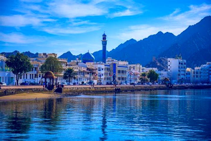 Kinsley, 39 — Escort in Bawshar, Oman