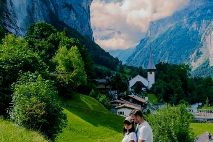 Kinsley, 39 — Escort in Schwerzenbach, Switzerland