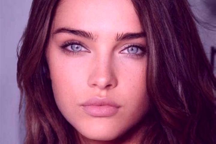 Layla, 20, a brunette amber-eyed latina companion based in Lawson Heights. Offering Dinner Date, Girlfriend Experience, Duos. Available for incall and outcal...