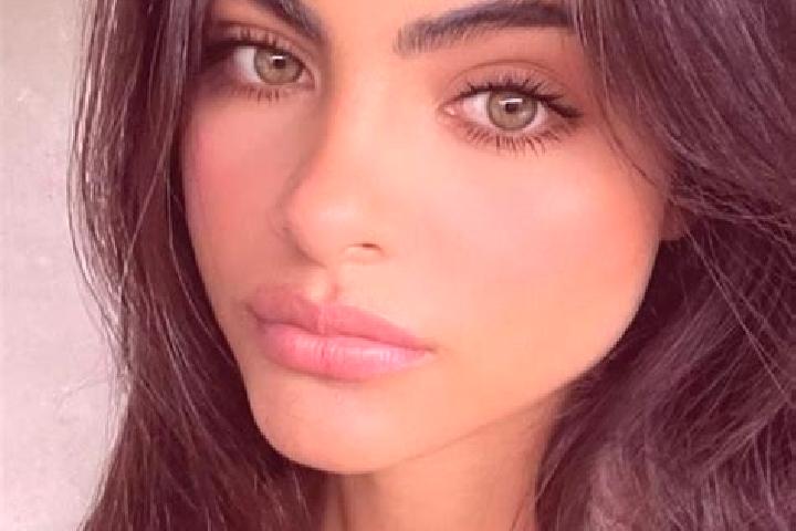 Layla, 20, a chestnut hazel-eyed latina companion based in Dazi. Offering Prostate Massage, Overnight, Fetish, Erotic Massage. Available for incall and outca...