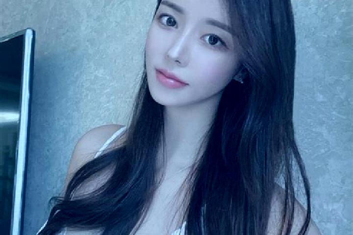 Layla, 20 — Escort in Anningqu, China