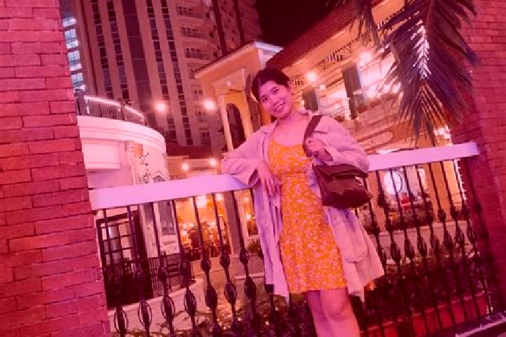 Layla, 20 — Escort in Basak, Philippines