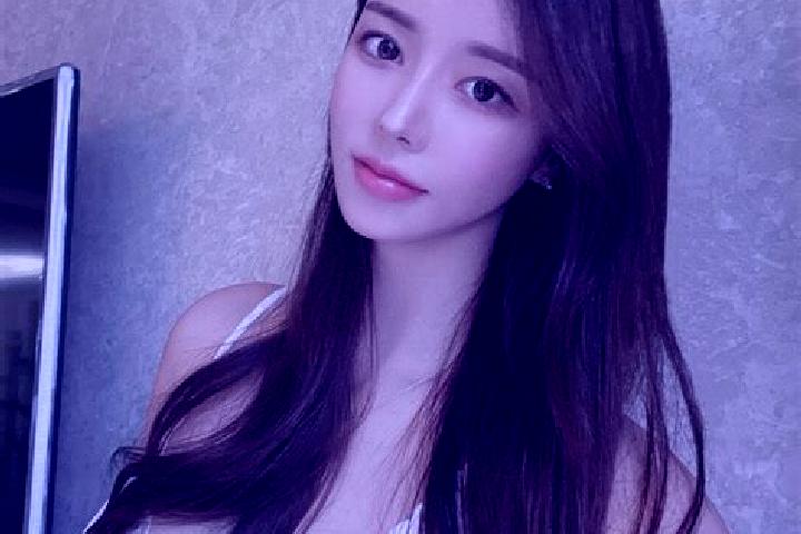 Layla, 20 — Escort in Geputan, China