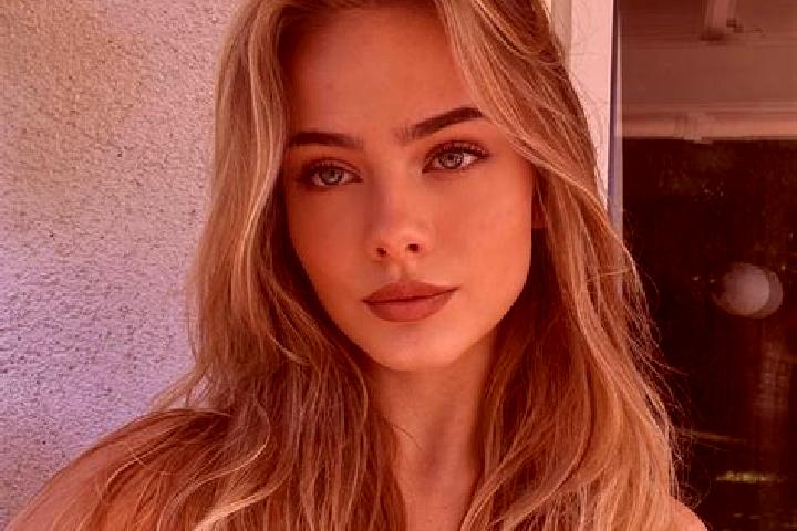 Layla, 20 — Escort in Grabow, Poland