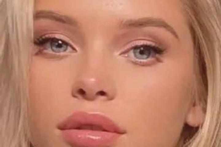 Layla, 21, a blonde blue-eyed ebony companion based in Radoaia. Offering Duos, Party Girl, Couples, Girlfriend Experience. Available for incall and outcall, ...
