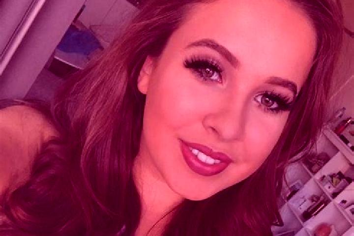 Layla, 21, a brunette grey-eyed caucasian companion based in Santa Maria Tonameca. Offering A-Level, Domination. Available for incall and outcall, day and ev...