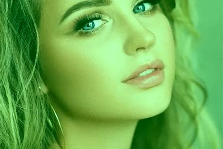 Layla, 21, a dark blonde blue-eyed middle eastern companion based in Firgas. Offering Couples, GFE, Massage, Party Girl, A-Level. Available for incall and ou...