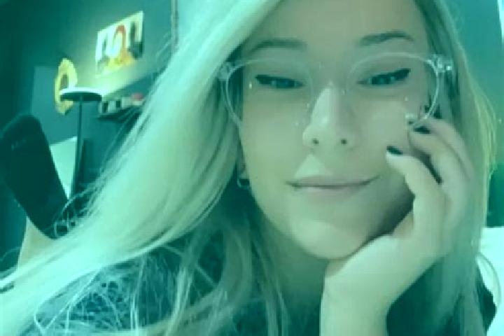 Layla, 21, a dark blonde grey-eyed asian companion based in Gerasdorf bei Wien. Offering A-Level, Party Girl, Erotic Massage, Duos, Striptease. Available for...