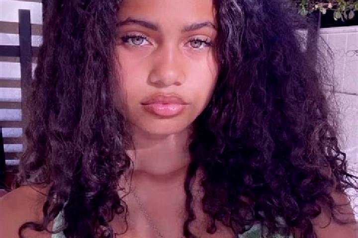 Layla, 21, a red green-eyed mixed companion based in Vinarice. Offering A-Level, Fetish, Travel Companion. Available for incall and outcall, day and evening ...