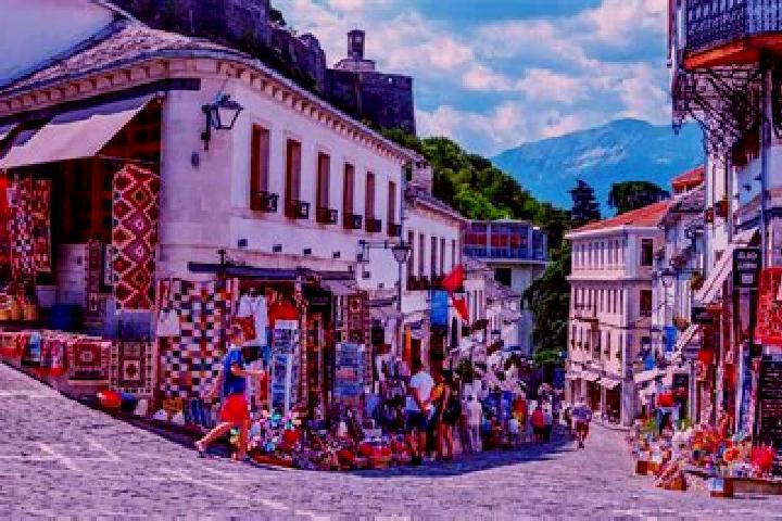 Layla, 21 — Escort in Cakran, Albania