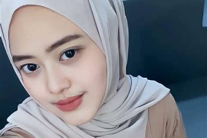 Layla, 21 — Escort in Purwodadi, Indonesia