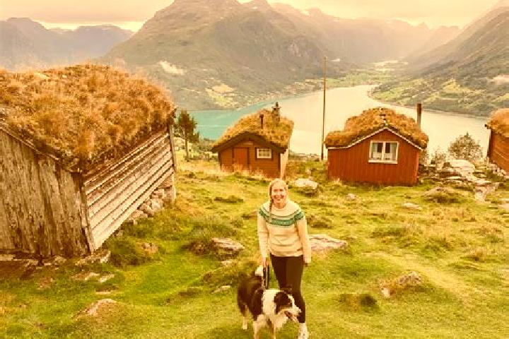 Layla, 21 — Escort in Sjolyststranda, Norway