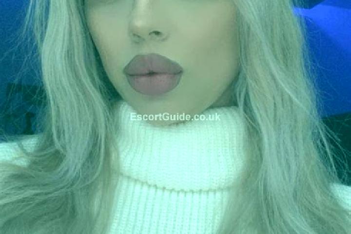Layla, 21 — Escort in Slough, United Kingdom