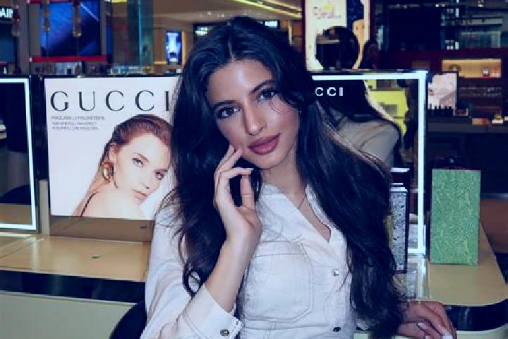 Layla, 21 — Escort in Talin, Syria