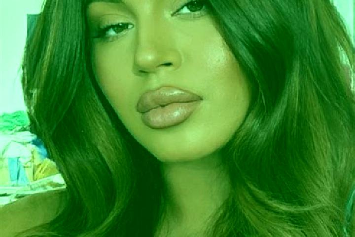Layla, 22, a auburn brown-eyed latina companion based in Zenklava. Offering Striptease, CIM, Girlfriend Experience, Prostate Massage. Available for incall an...