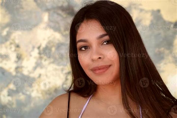 Layla, 22, a auburn dark-eyed latina companion based in Bridgewater. Offering Overnight, A-Level, Dinner Date, BDSM. Available for incall and outcall, day an...