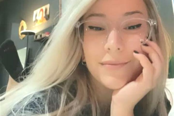 Layla, 22, a blonde dark-eyed ebony companion based in Gerlingen. Offering CIM, Fetish, Couples, Duos, Dinner Date. Available for incall and outcall, overnig...