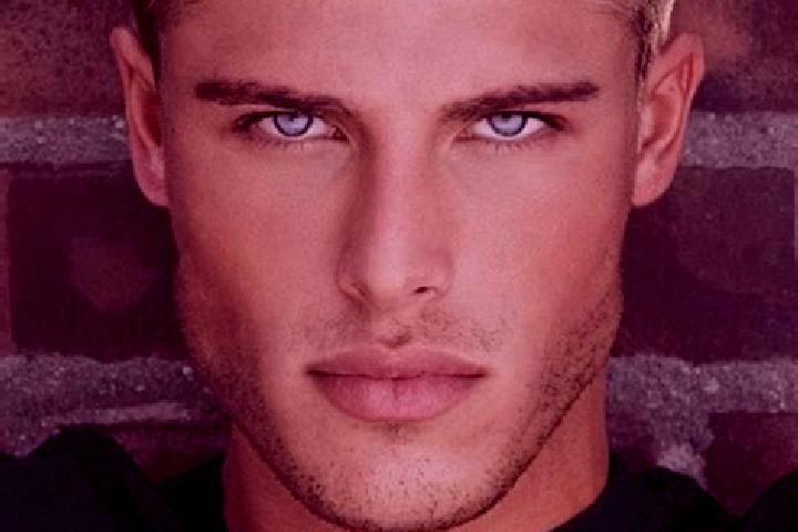 Layla, 22, a blonde grey-eyed caucasian companion based in Greentree. Offering Duos, 69, Deep French Kissing. Available for incall and outcall, overnight boo...