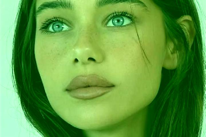 Layla, 22, a brunette brown-eyed middle eastern companion based in Vorokomle. Offering Domination, Massage, Dinner Date, Girlfriend Experience, Couples. Avai...