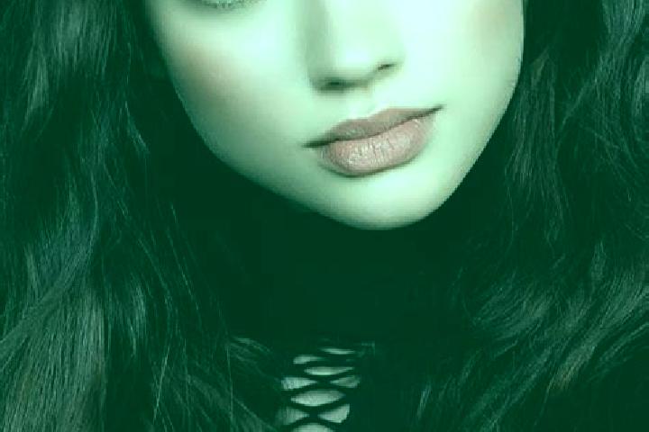 Layla, 22, a brunette dark-eyed slavic companion based in Buruk. Offering GFE, Duos, BDSM. Available for incall and outcall, day and evening dates.