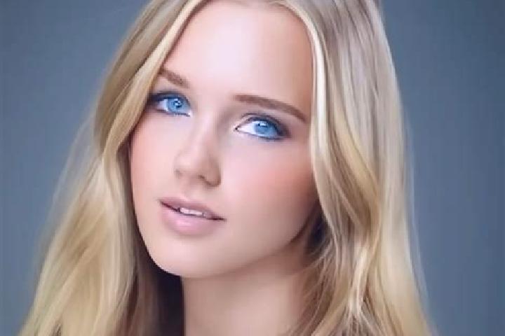 Layla, 22, a dark blonde amber-eyed mediterranean companion based in Jadder Cemetery. Offering CIM, A-Level, Girlfriend Experience, Roleplay. Available for i...