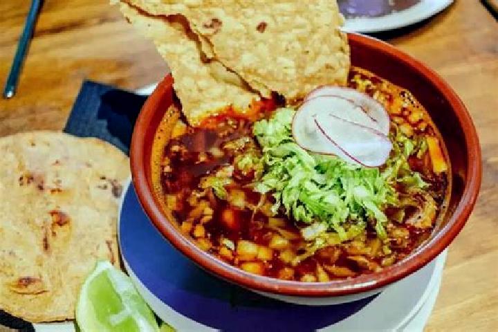 Layla, 22 — Escort in El Pozole, Mexico