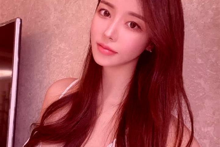 Layla, 22 — Escort in Lianhecun, China