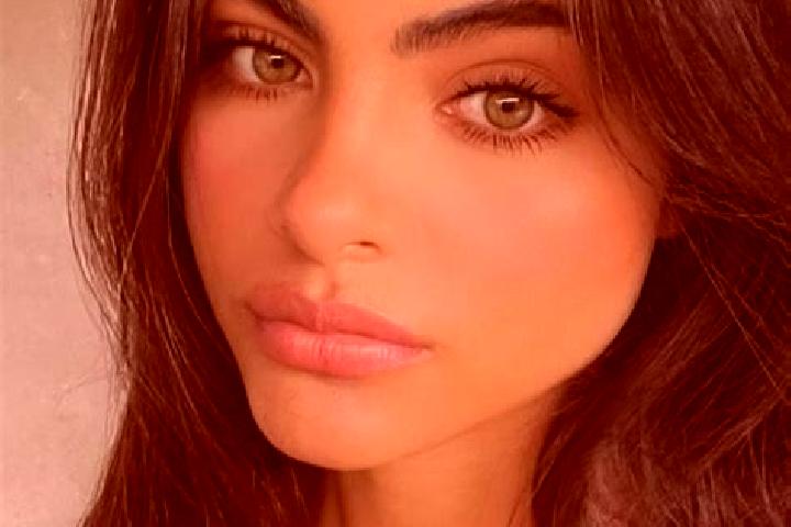 Layla, 23, a auburn hazel-eyed middle eastern companion based in Gordoncillo. Offering Prostate Massage, Couples, Overnight, A-Level, Fetish. Available for i...