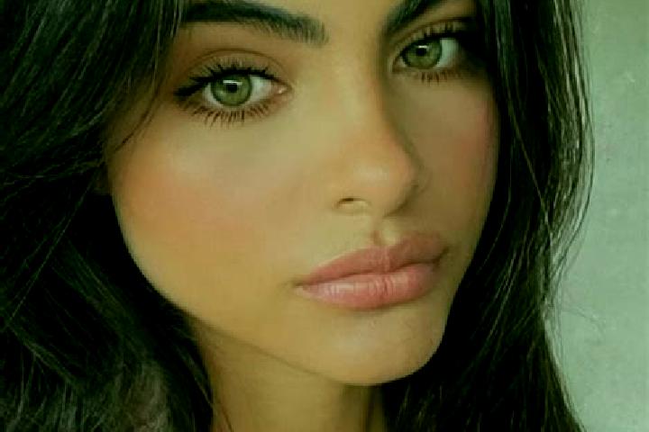 Layla, 23, a black blue-eyed indian companion based in Mongauzy. Offering Erotic Massage, Couples, Striptease, BDSM. Available for incall and outcall, overni...