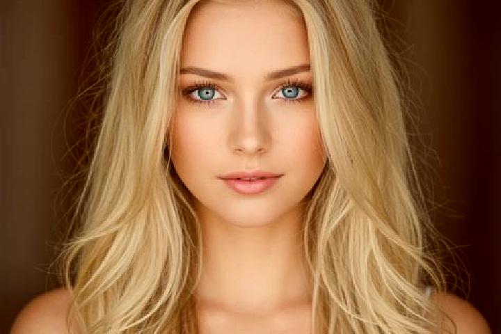 Layla, 23, a blonde brown-eyed mixed companion based in Corredor. Offering Roleplay, Party Girl, Striptease, A-Level. Available for incall and outcall, overn...