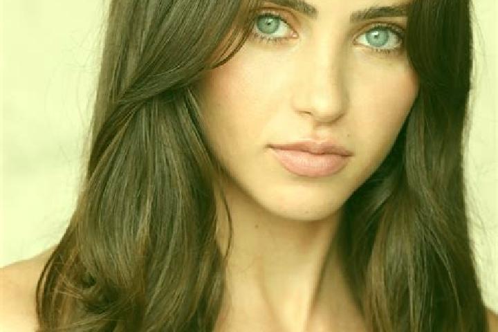 Layla, 23, a brunette brown-eyed latina companion based in Sang Khom. Offering A-Level, Duos, Couples, 69, Roleplay. Available for incall and outcall, day an...