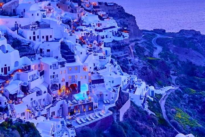 Layla, 23 — Escort in Akropotamos, Greece