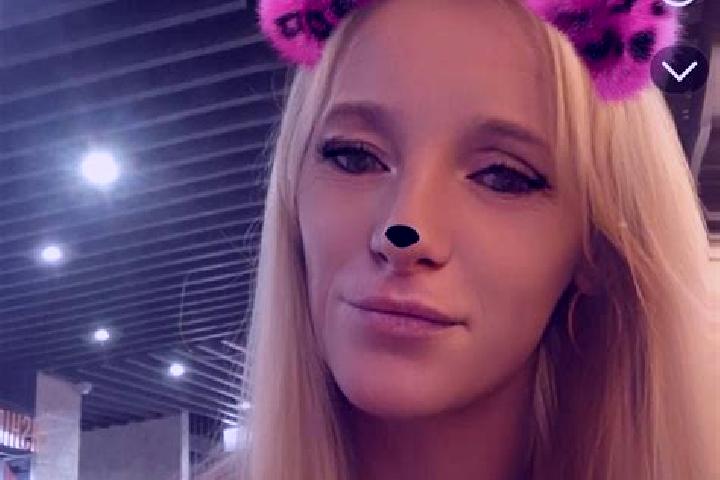 Layla, 23 — Escort in Bours, France