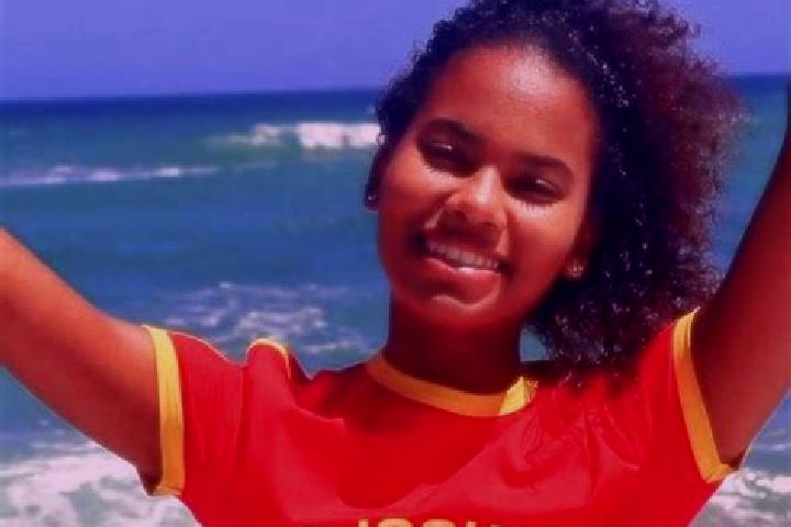 Layla, 23 — Escort in Camuine, Angola