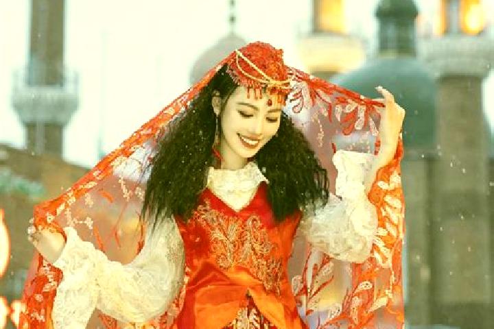 Layla, 23 — Escort in Erdaoqiao, China