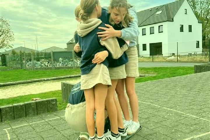 Layla, 23 — Escort in Sint-Baafs-Vijve, Belgium