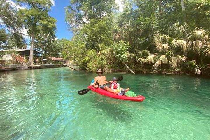 Layla, 24, a auburn blue-eyed latina companion based in Weeki Wachee Gardens. Offering Prostate Massage, CIM. Available for incall and outcall, overnight boo...