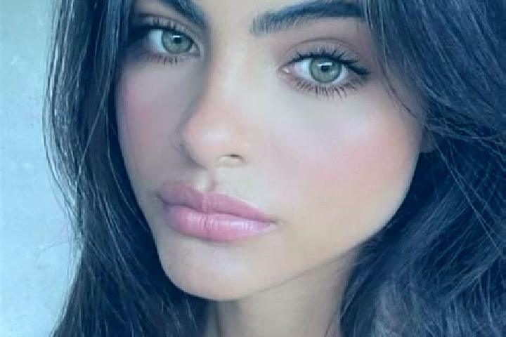 Layla, 24, a brunette hazel-eyed slavic companion based in Iriveri. Offering Roleplay, Deep French Kissing, Overnight. Available for incall and outcall, day ...