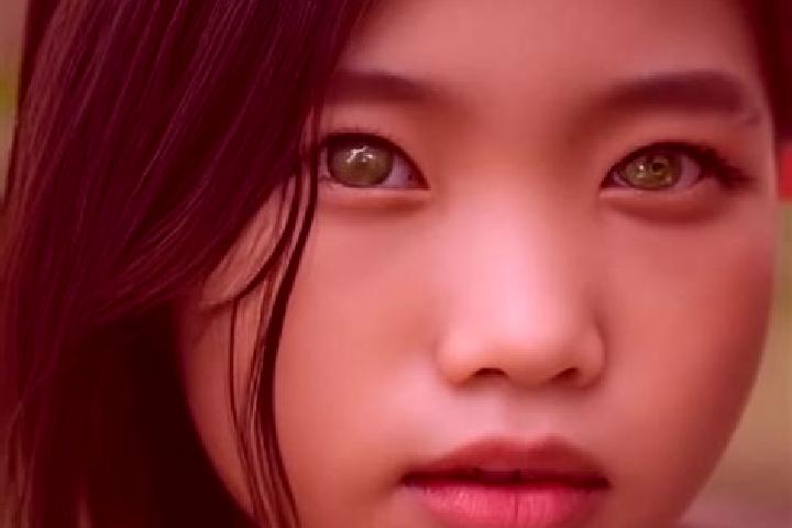 Layla, 24, a red green-eyed asian companion based in Bjoernlunda. Offering A-Level, Roleplay, 69, Duos. Available for incall and outcall, day and evening dates.