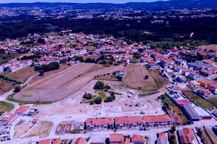 Layla, 24 — Escort in Calvaria de Cima, Portugal