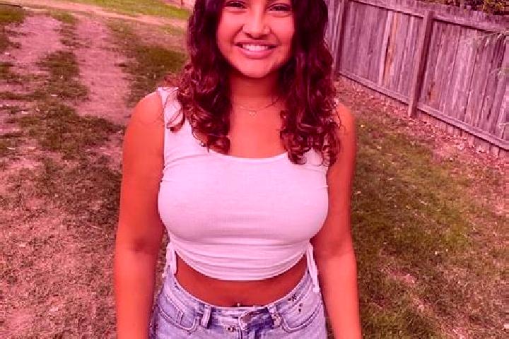 Layla, 24 — Escort in Eagle Butte, United States