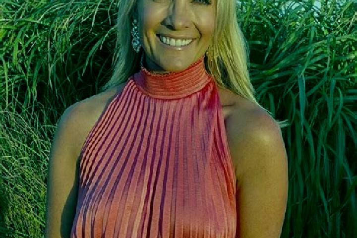 Layla, 24 — Escort in Evanston, United States