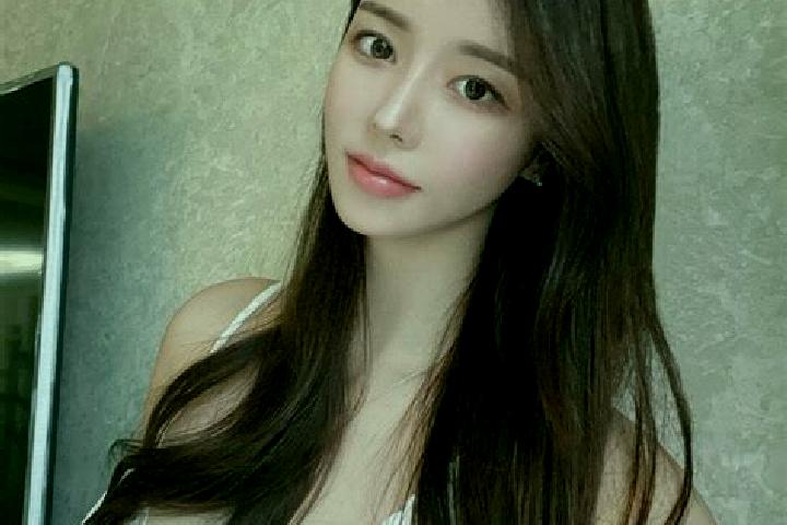 Layla, 24 — Escort in Gaopu, China