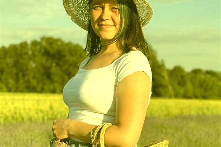Layla, 24 — Escort in Khmilnyk, Ukraine