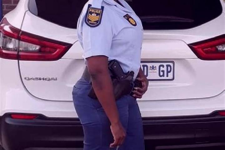 Layla, 24 — Escort in Mosopa, Botswana