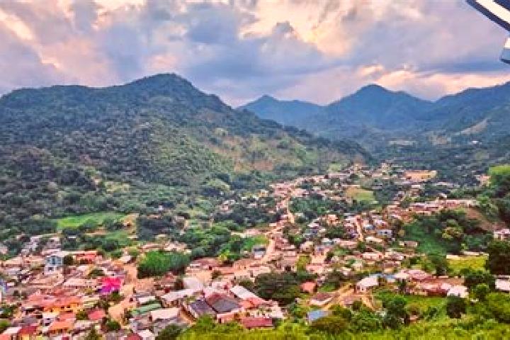 Layla, 24 — Escort in Vallecillo, Honduras