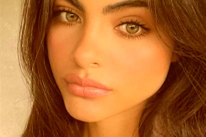 Layla, 25, a brunette grey-eyed indian companion based in Wyongah. Offering GFE, Tantra, CIM, Striptease, Roleplay. Available for incall and outcall, overnig...