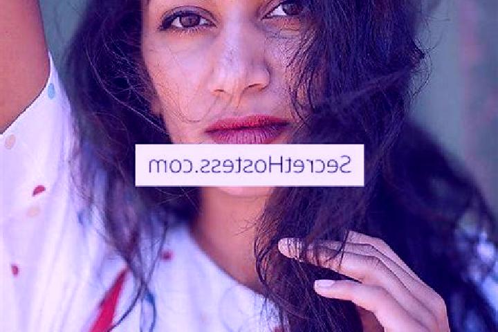 Layla, 25, a red blue-eyed indian companion based in Brateni. Offering Party Girl, Striptease, Erotic Massage. Available for incall and outcall, day and even...