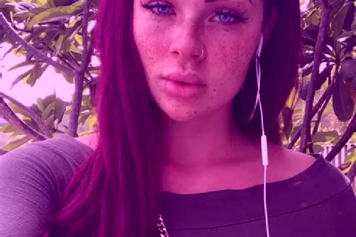 Layla, 25, a red grey-eyed mediterranean companion based in Trencin. Offering 69, Duos, Erotic Massage. Available for incall and outcall, day and evening dates.