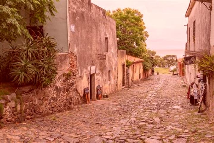 Layla, 25 — Escort in Colonia del Sol, Mexico